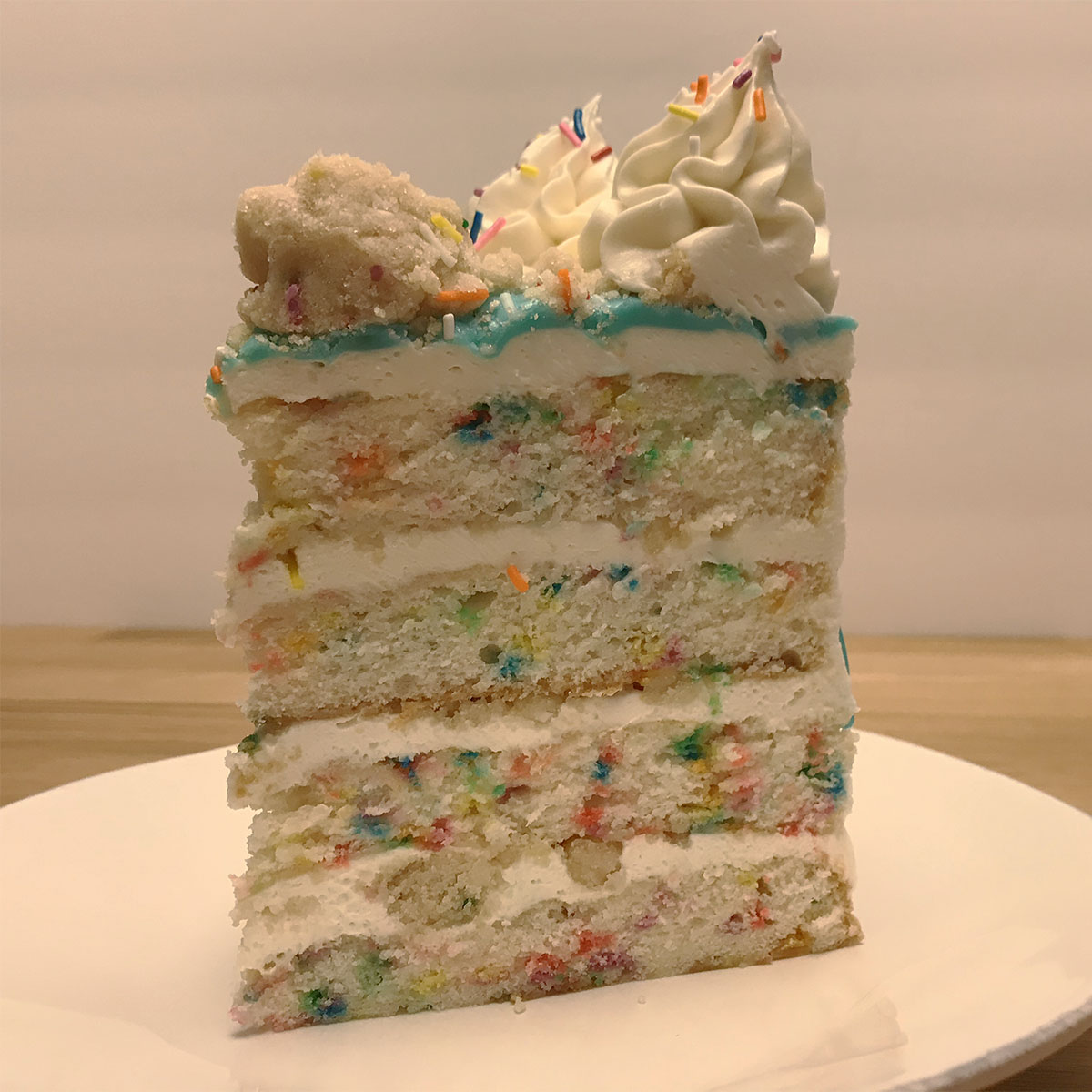 White Louis Vuitton cake - Sugar Rush Cakes